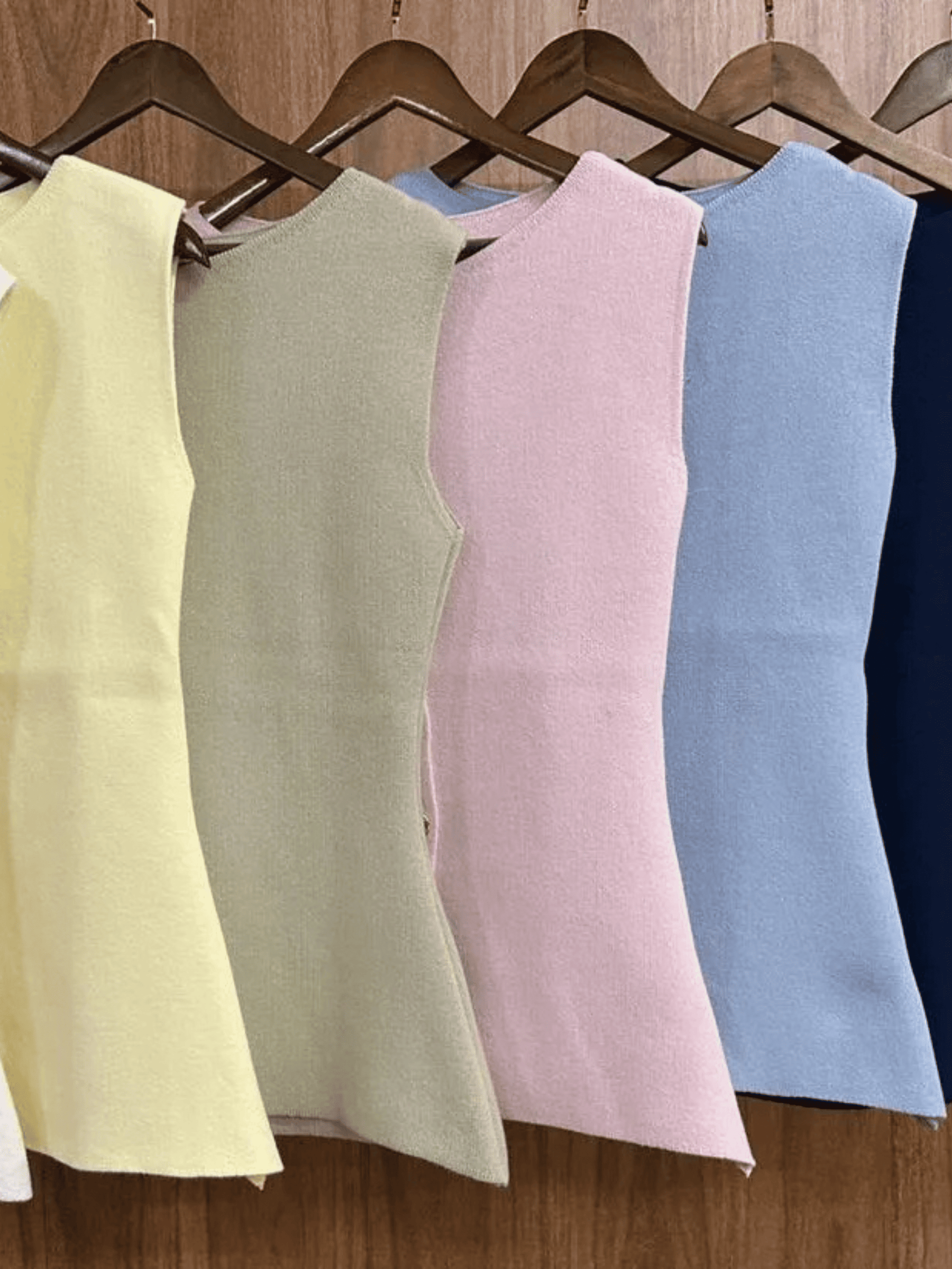 Colete Feminino de Tricô Ully