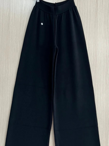 Calça de Tricô Pantalona