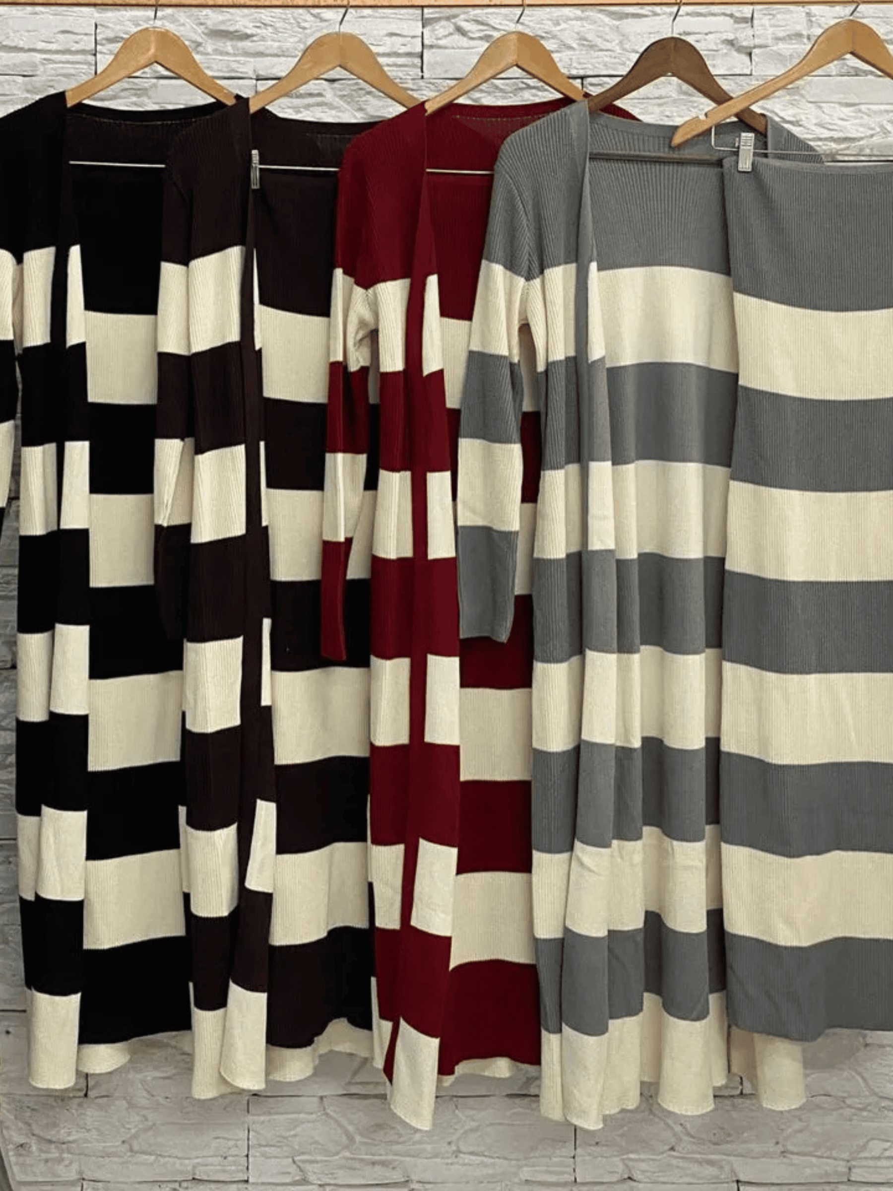 Conjunto de Tricô Lorrane Listrado